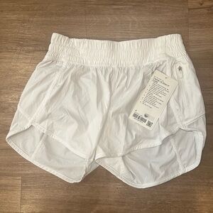 Lululemon Tracker LR 4”